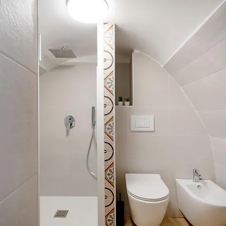 Guesthost - Lila House Ostuni